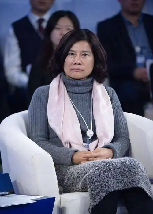 董明珠停职审查给格力电器带来的教训,企业未来的战略转型_格力电器总裁董明珠所著_格力集团董明珠股份