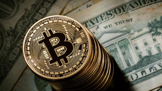 比特币供应链_比特币稳定币供应比率_固定供应量:比特币的供应量是固定的,大约每 10 分钟就会有新的 BTC 代币进入流通。但是,该数量大约每四年减半,导致供应量随着时间的推移而有限。这种固定供应量使得操纵比特币的数量变得不可能,而且不