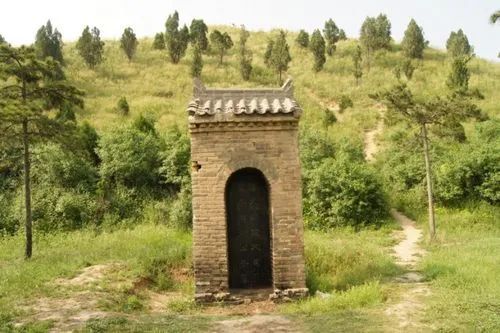 韩信教训死因历史原因_韩信被害的故事_韩信的死因与历史教训