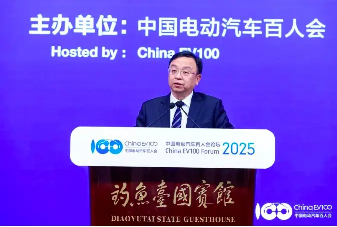 余承东和雷军地位_雷军的行业影响力与地位_四大名著地位影响概括
