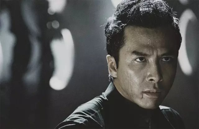 吴京武术队电影_武术电影吴京明星时代动作新片_吴京:新时代的武术与动作电影明星