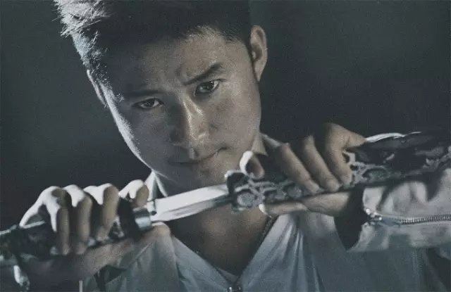 吴京:新时代的武术与动作电影明星_武术电影吴京明星时代动作新片_吴京武术队电影