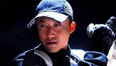 吴京武术队电影_武术电影吴京明星时代动作新片_吴京:新时代的武术与动作电影明星