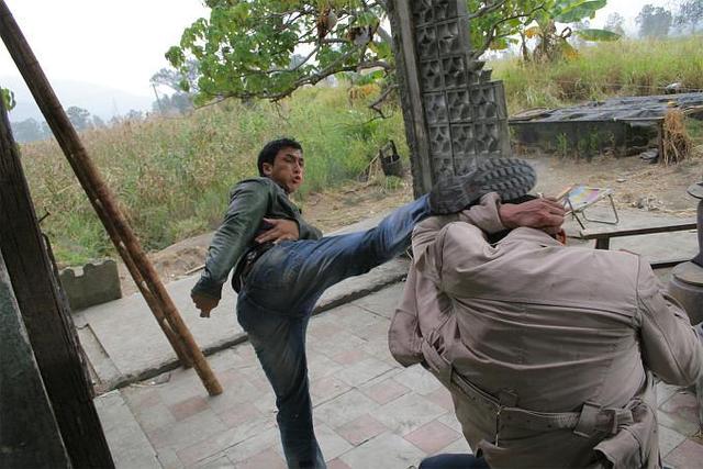 吴京武术套路视频_吴京:新时代的武术与动作电影明星_武术电影吴京明星时代动作新片