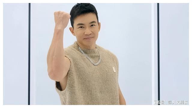 周杰伦在综艺节目中的搞笑表现_周杰伦搞笑视频_周杰伦上的综艺