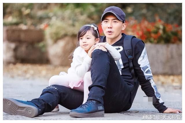 周杰伦上的综艺_周杰伦搞笑视频_周杰伦在综艺节目中的搞笑表现