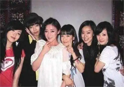 通博pt娱乐多元化_周星驰的娱乐事业多元化发展_周星驰影视圈地位