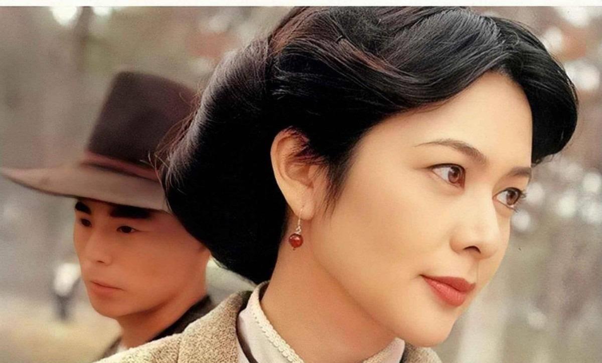 关之琳的现代女性形象塑造_塑造关之琳女性现代形象的方法_塑造关之琳女性现代形象