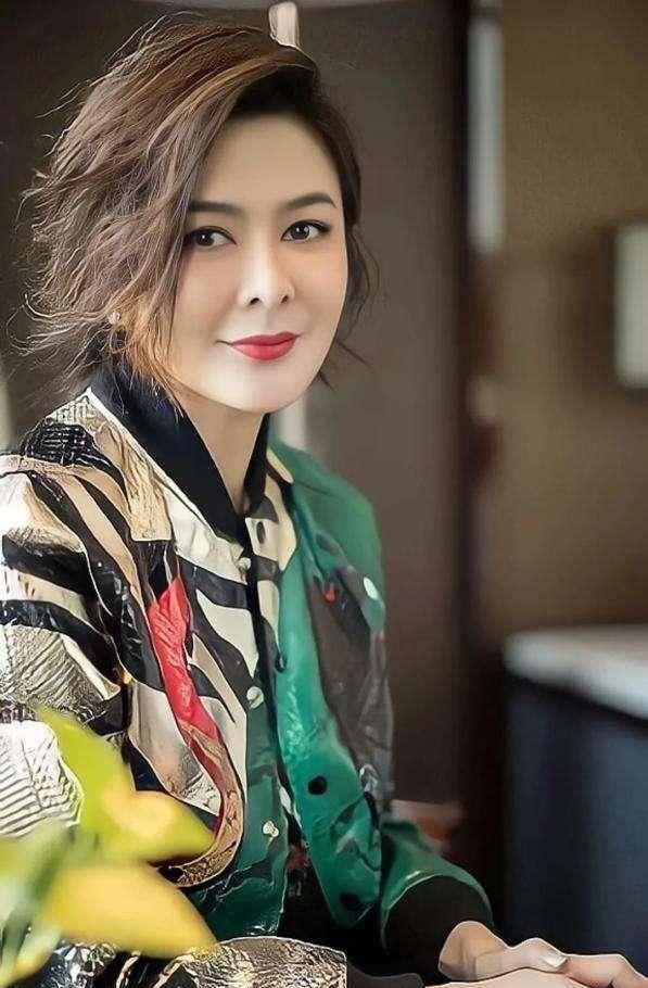 关之琳的现代女性形象塑造_塑造关之琳女性现代形象的方法_塑造关之琳女性现代形象