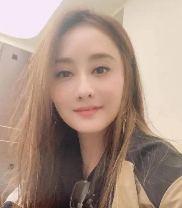 关之琳的现代女性形象塑造_塑造关之琳女性现代形象_塑造关之琳女性现代形象的方法
