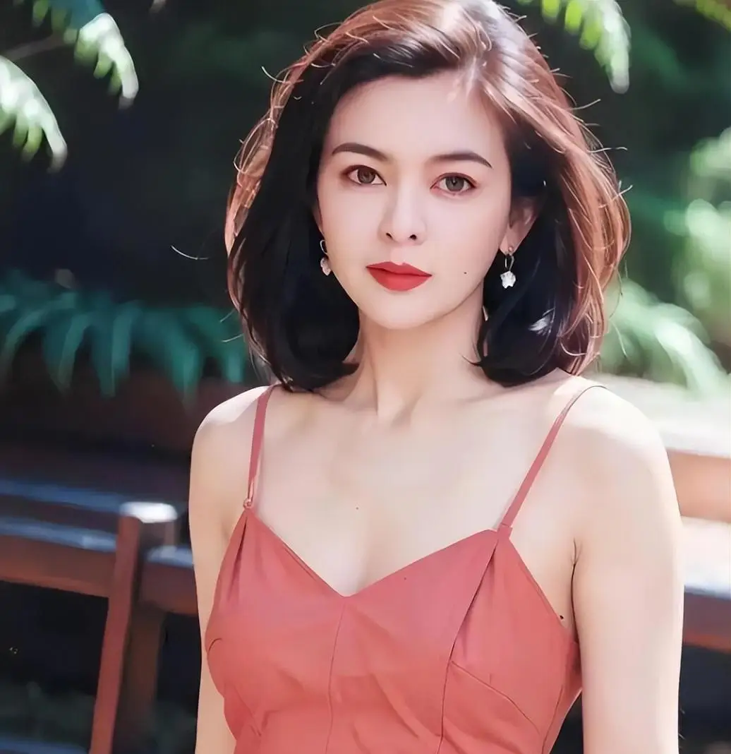 塑造关之琳女性现代形象的方法_关之琳的现代女性形象塑造_塑造关之琳女性现代形象