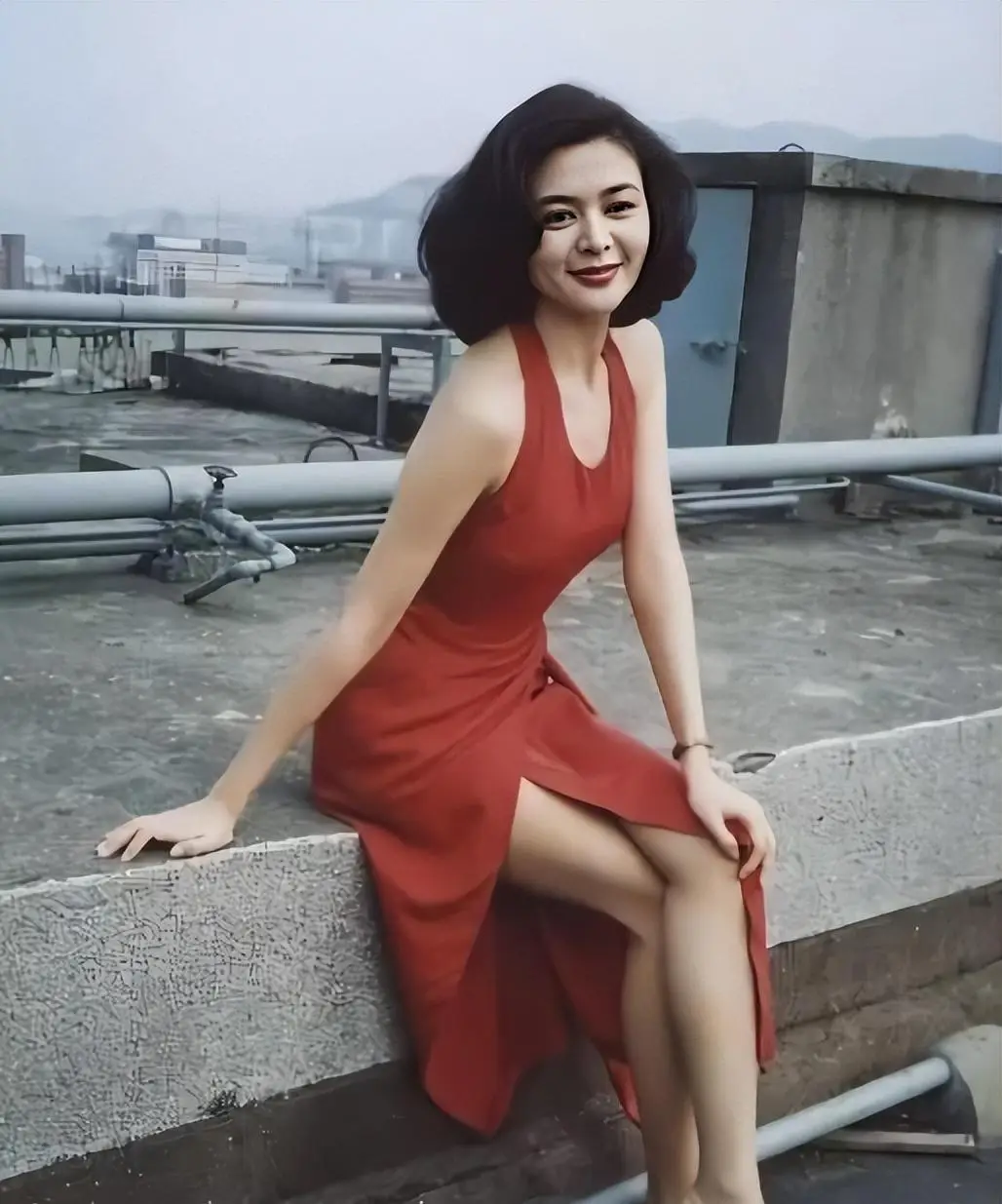 塑造关之琳女性现代形象的方法_关之琳的现代女性形象塑造_塑造关之琳女性现代形象