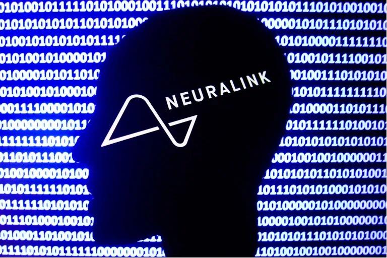 Neuralink迈向应用阶段:马斯克宣布2025年计划为20至30例患者植入脑机接口_Neuralink迈向应用阶段:马斯克宣布2025年计划为20至30例患者植入脑机接口_Neuralink迈向应用阶段:马斯克宣布2025年计划为20至30例患者植入脑机接口