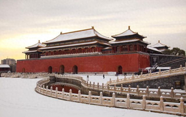 现代化数字化浪潮下，新消费品牌如何定位构建与消费者情感联系、提升忠诚度？