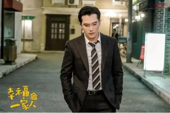 从健身房门口发传单小伙到演员邱泽:偶然机遇入行,采访尽显安静内敛特质