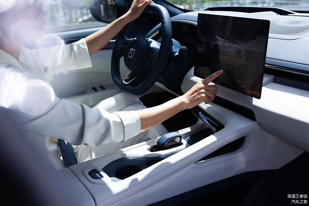 特斯拉智能电动汽车_特斯拉Model Y:智能出行的新标杆_特斯拉智能叫什么