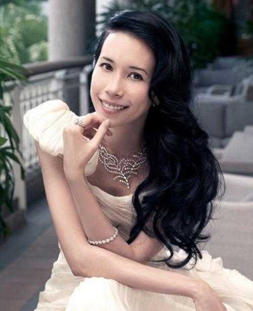 胡杏儿四胎_胡杏儿最新消息_胡杏儿