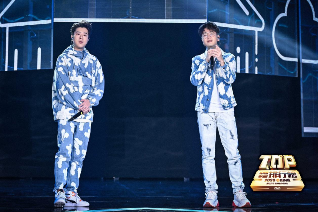 李宇春的经典歌曲再次登上音乐榜单,成为热曲_李宇春歌曲排行_李宇春歌曲排名