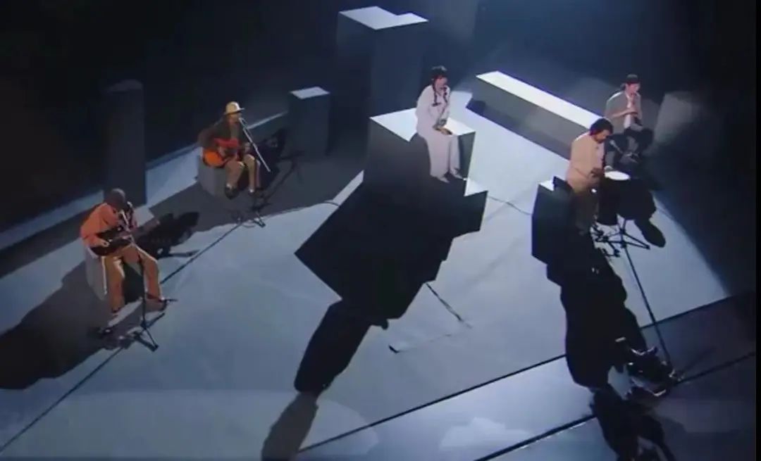 李宇春参赛歌曲_李宇春等_李宇春的经典歌曲再次登上音乐榜单,成为热曲