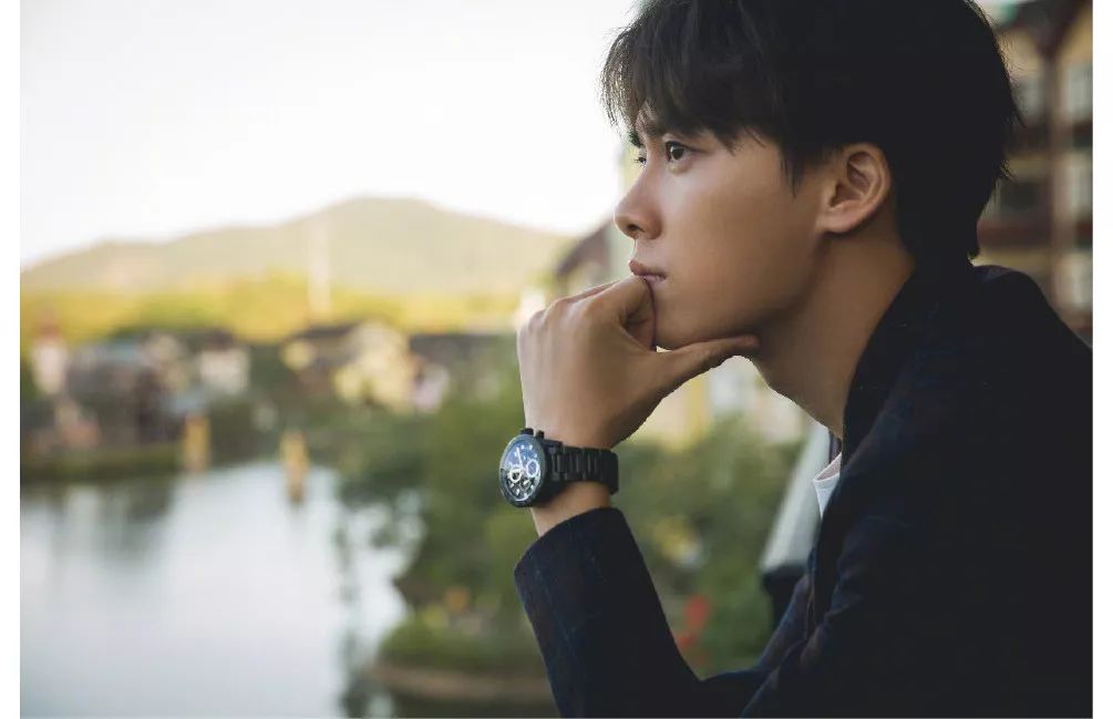 李易峰与导演合作,打造高质量影视作品_李易峰电影作品有哪些_李易峰制片