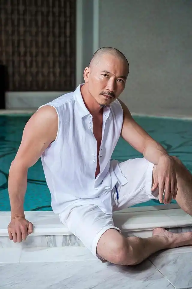 洪金宝的角色塑造与表演技巧_角色塑造演员_电影角色塑造