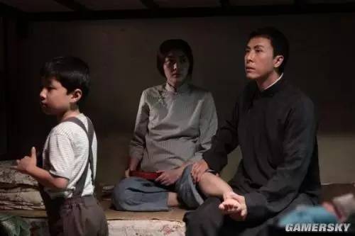 角色塑造对于演员_演员角色塑造的重要性_洪金宝的角色塑造与表演技巧