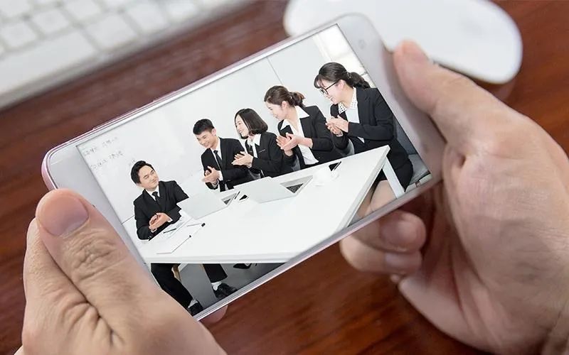 未来手机_着眼未来:最新手机系统的便捷性趋势_未来手机新功能