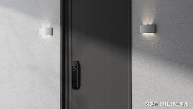 华为智能门锁 Plus：独居人士家庭安全的智能守护神