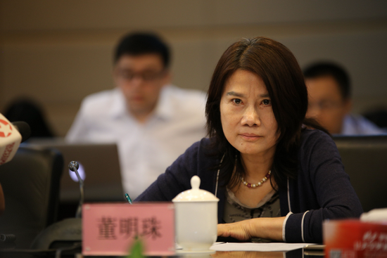 董明珠停职事件后的格力电器,如何重新审视公司的核心战略?_格力董明珠管理模式_格力电器总裁董明珠所著