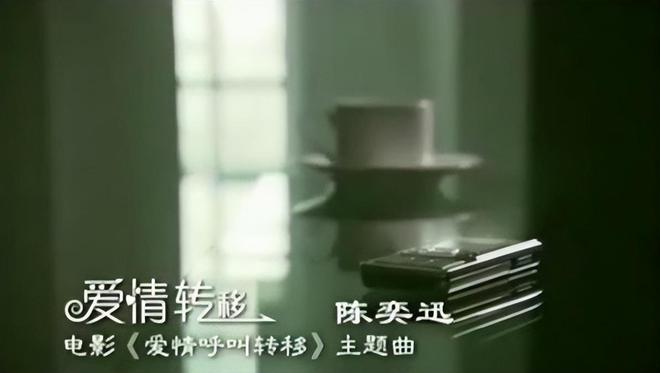 陈奕迅分享对亲情的理解,温暖感人_陈奕迅关于亲情的歌_陈奕迅感动