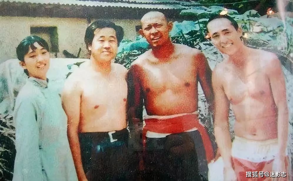 张艺谋捧红巩俐_巩俐与张艺谋:合作与艺术的火花_想知道张艺谋和巩俐的事