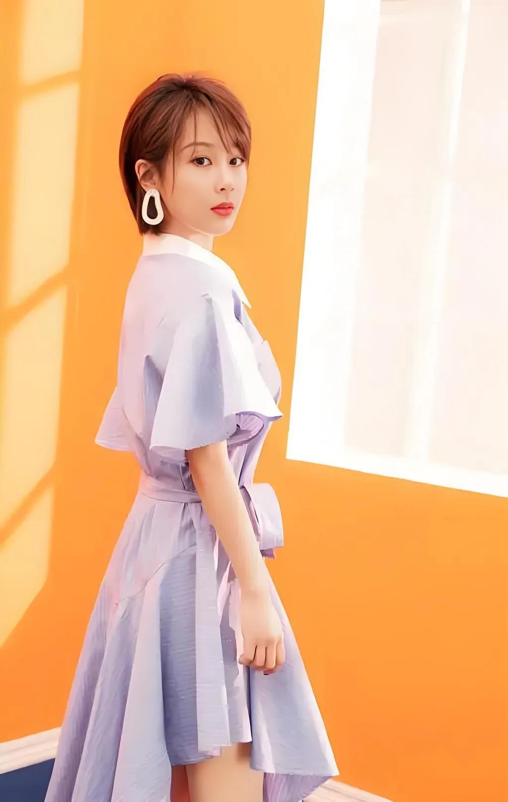 杨紫沉沉蜜蜜烬如霜_杨紫(Yang Zi) - 以《香蜜沉沉烬如霜》和《亲爱的,热爱的》而成名。_电视剧沉蜜香香
