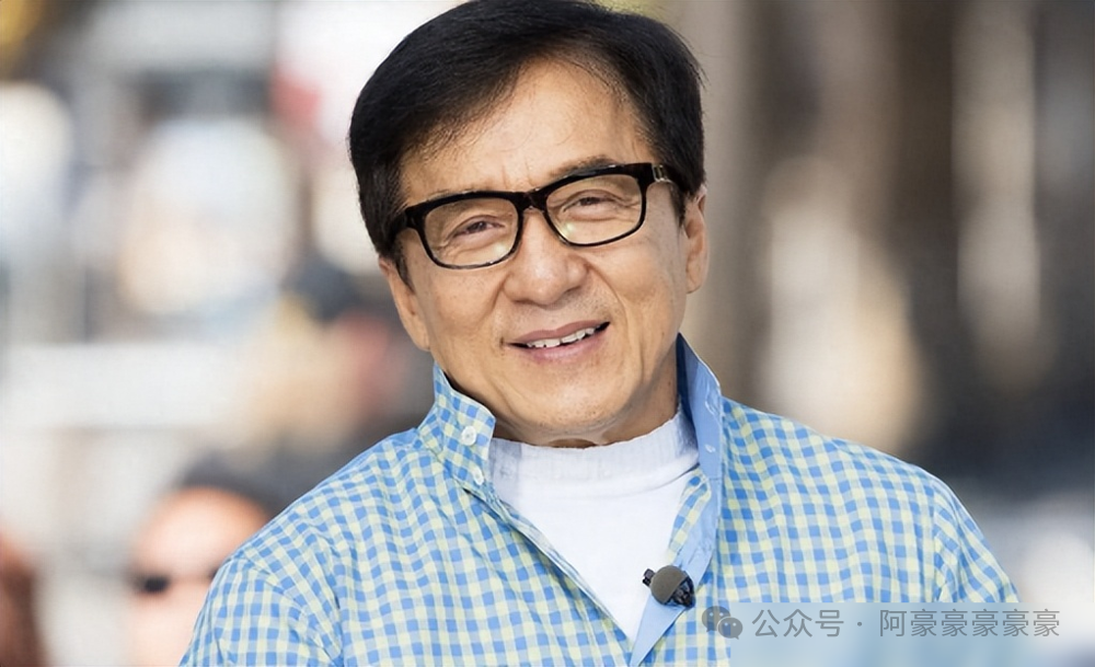 成龙地位年轻心中观众是什么_成龙地位年轻心中观众是谁_成龙在年轻观众心中的地位